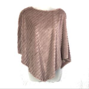 black rivet faux fur blush poncho shawl cape NEW size small medium mauve